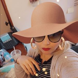 Meet your Posher, Yalisa